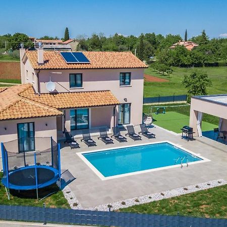 Villa Silvano & Nadija Kastelir Exterior photo