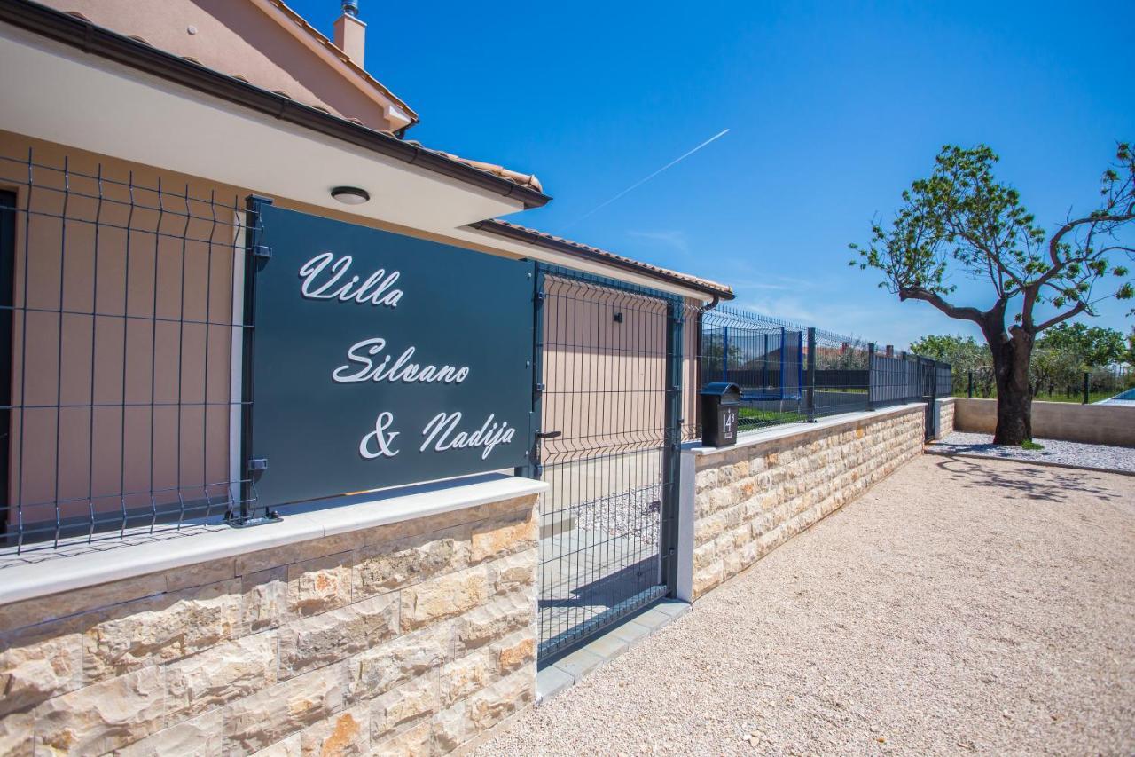 Villa Silvano & Nadija Kastelir Exterior photo